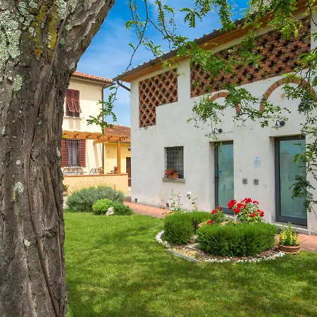 Loggiato By Interhome * Toiano